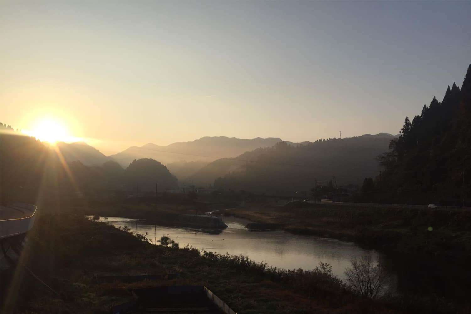 Thomas Beswick BTS photo 001