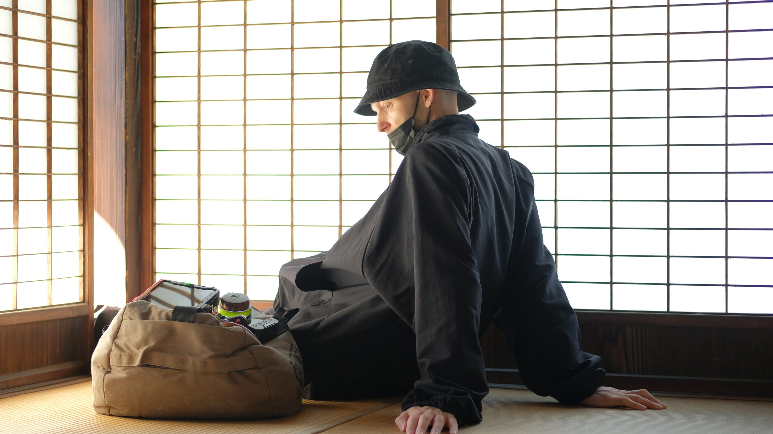 Thomas Beswick Tokyo based filmmaker BTS photo 0002