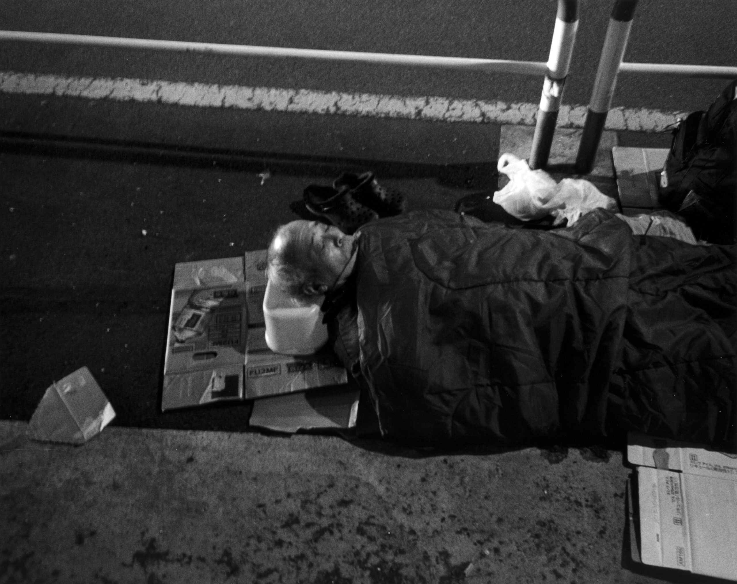 B&W photography by Thomas Beswick, Filmmaker based in Tokyo. Tokyo to Osaka Series 'night owl'